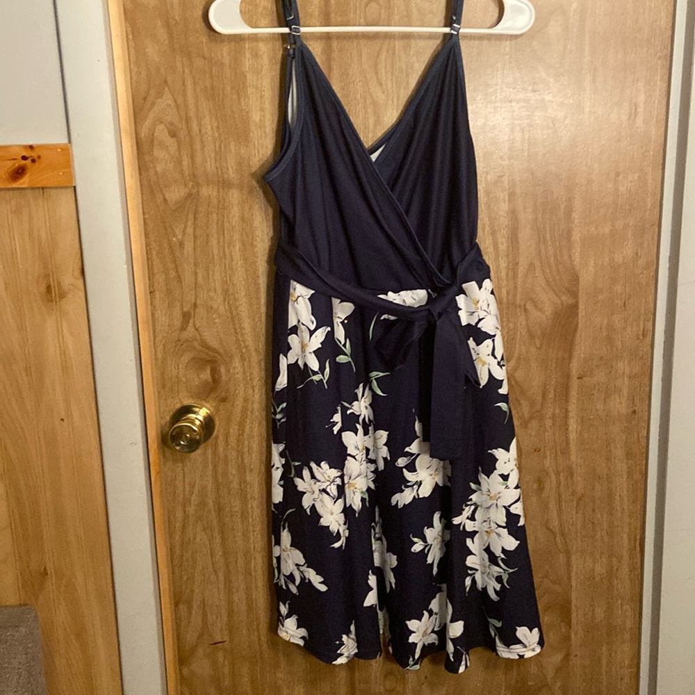Brand new never worn mid length floral dress